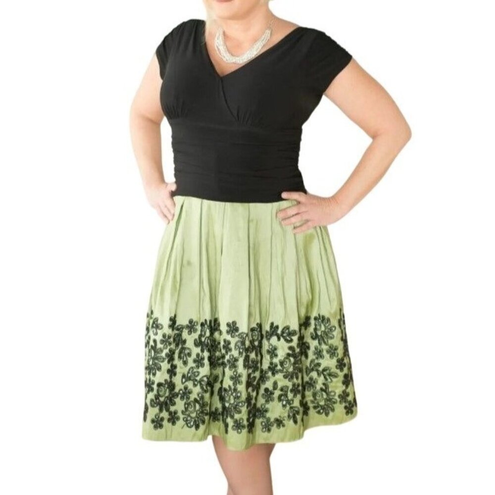 SL Fashions NY Ruched Waist Satin Charmuese Skirt Party Dress Black‎ Green Sz 6